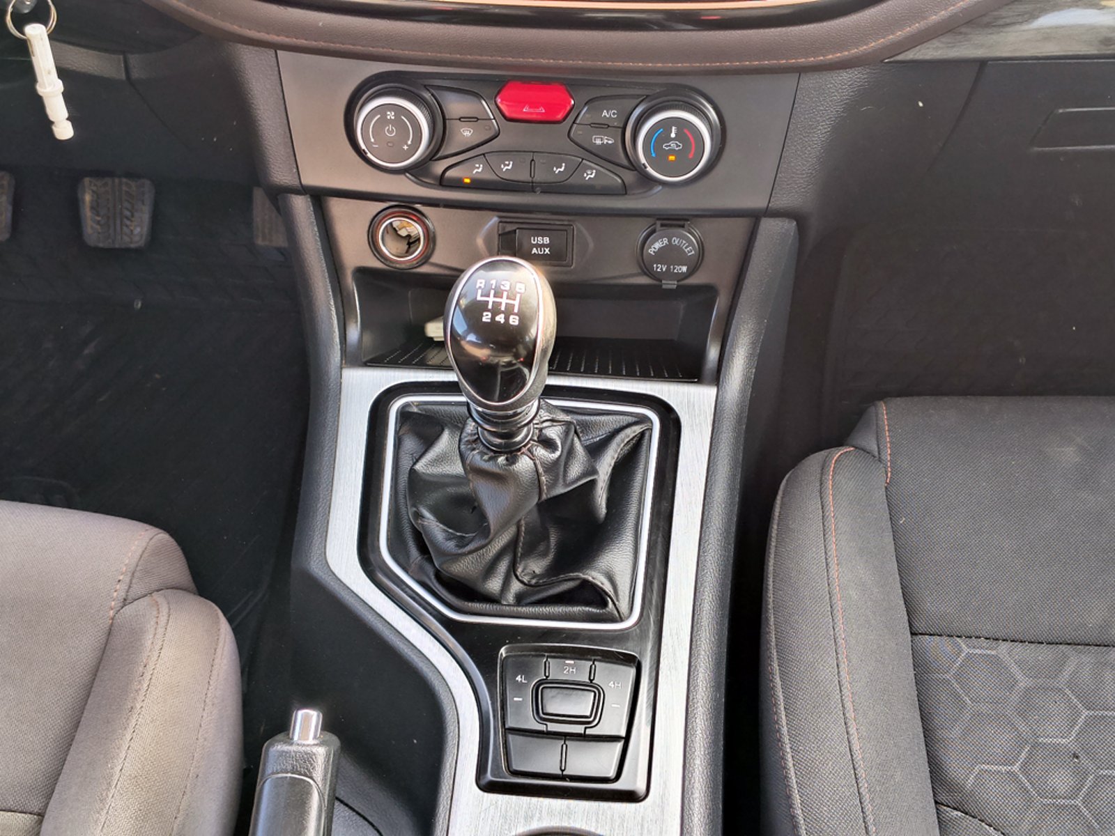 ZX Auto TERRALORD 2.5 Diesel 4x4 T/M 2023 - Imagen 17 de 20