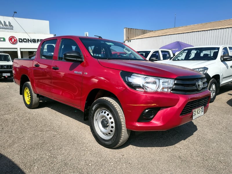 Toyota HILUX 2.4 Diesel 4x2 T/M 2023 - Imagen 3 de 20