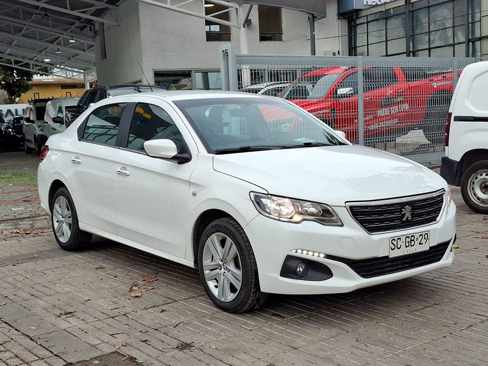 Peugeot 301 301 HDI 92HP 1.6 2022 - Foto 3 de 20