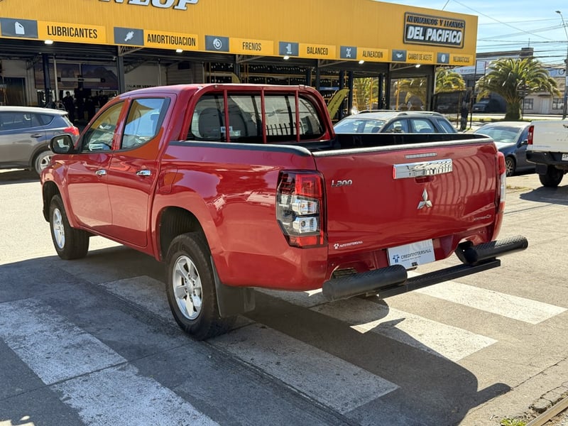 Mitsubishi L200 KATANA CR 2.4 4X2 2022 - Imagen 6 de 20