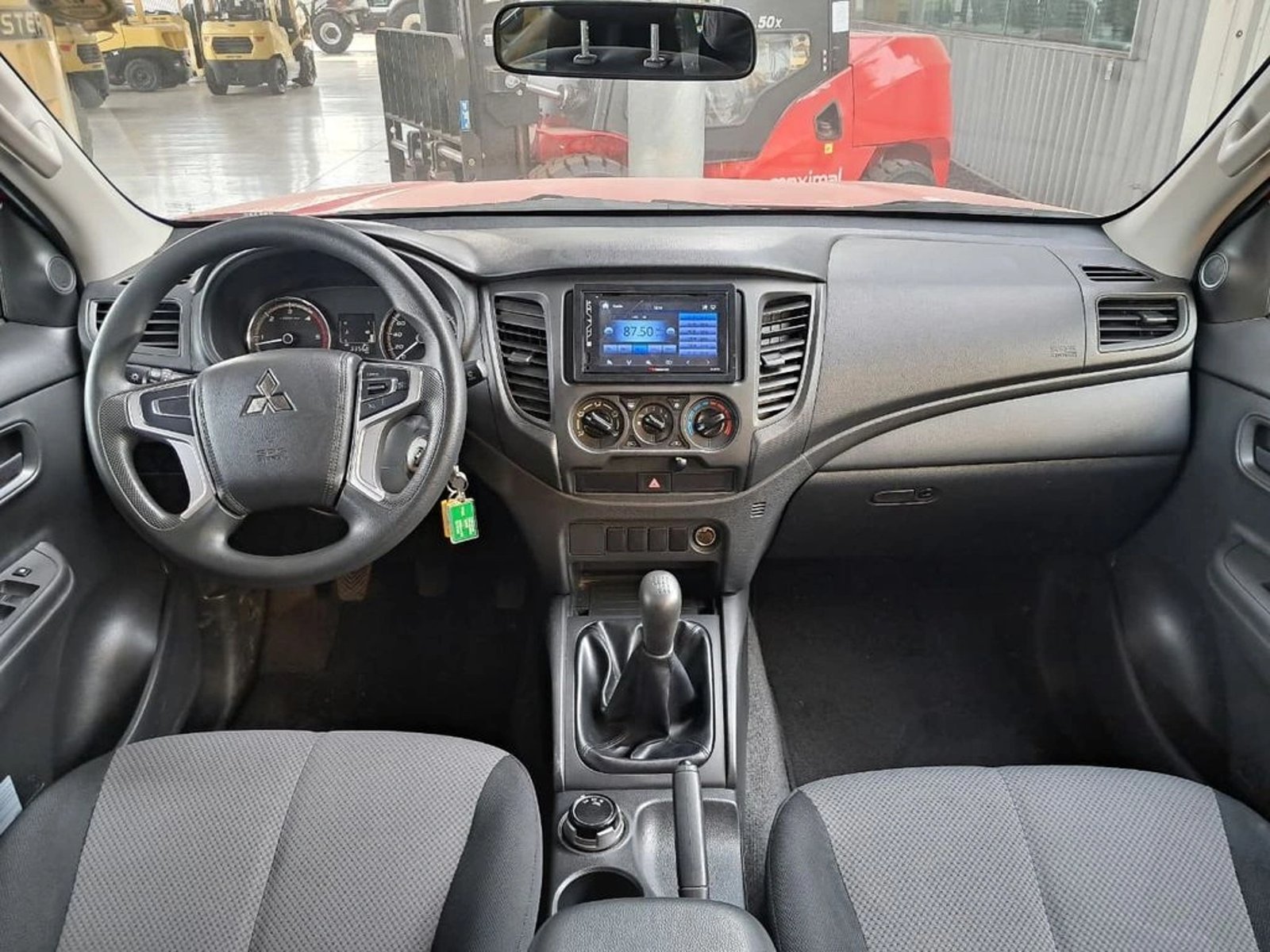 MITSUBISHI L200 KATANA CRT DIESEL 4X4 2022 - Imagen 17 de 20