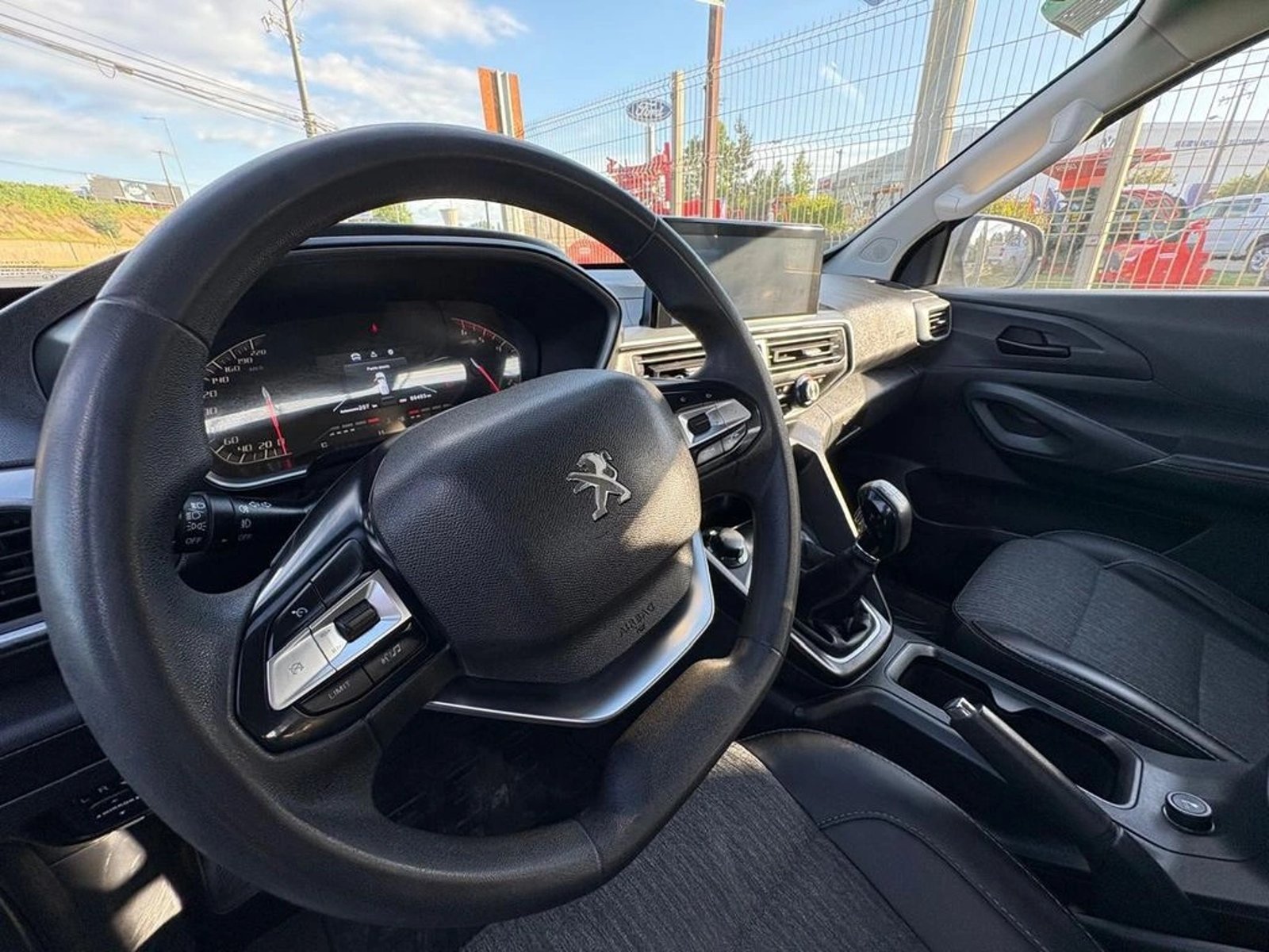 PEUGEOT LANDTREK 4X4 1.9 MT 2023 - Imagen 10 de 12