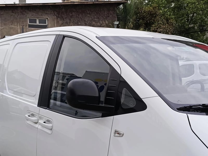 Hyundai STARIA 2.2 FURGÓN 2023 - Imagen 4 de 20