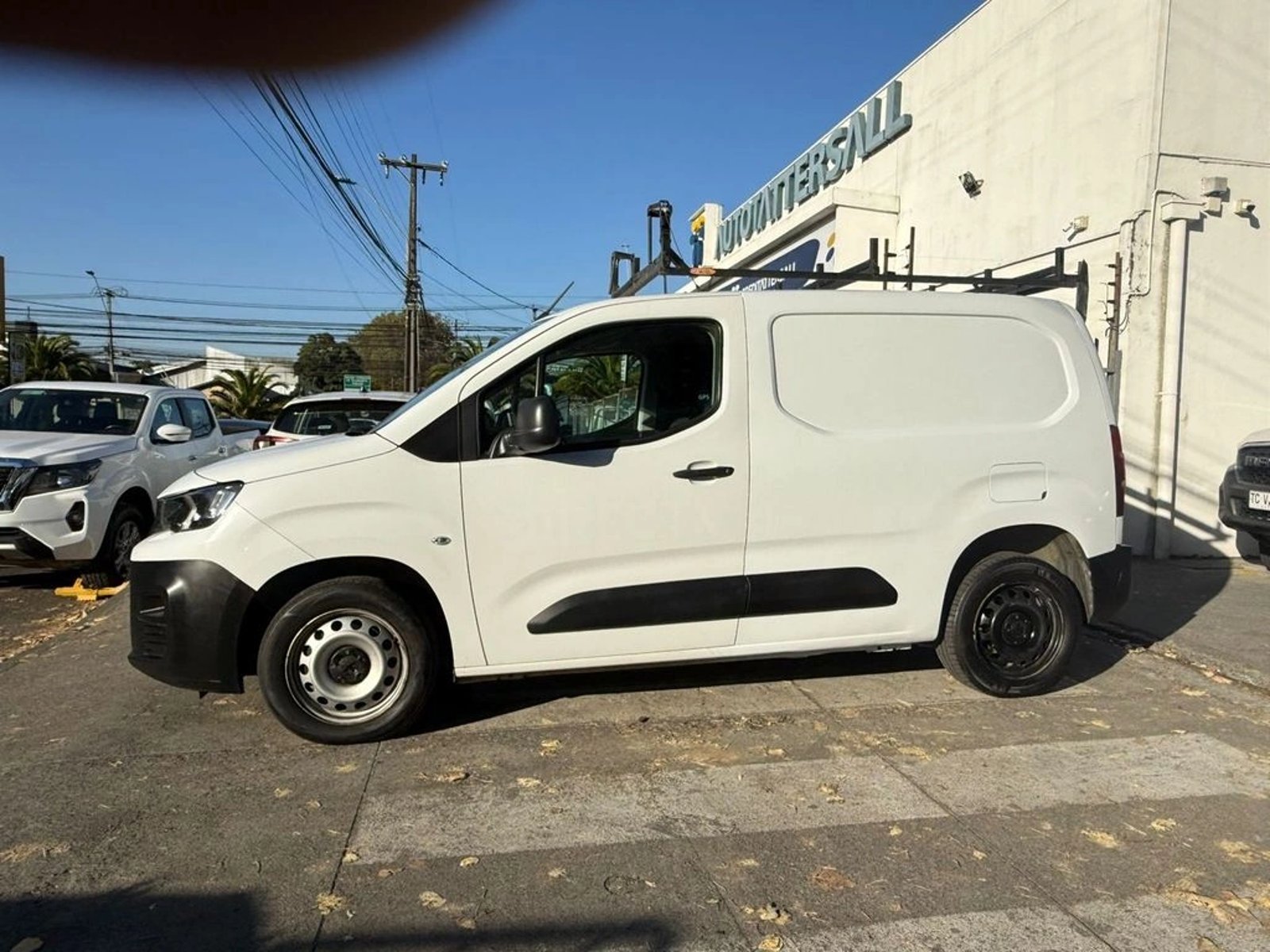 PEUGEOT PARTNER 1.5 L1 HDI DIESEL 100HP 4X2 MT 5P 2024 - Imagen 8 de 12