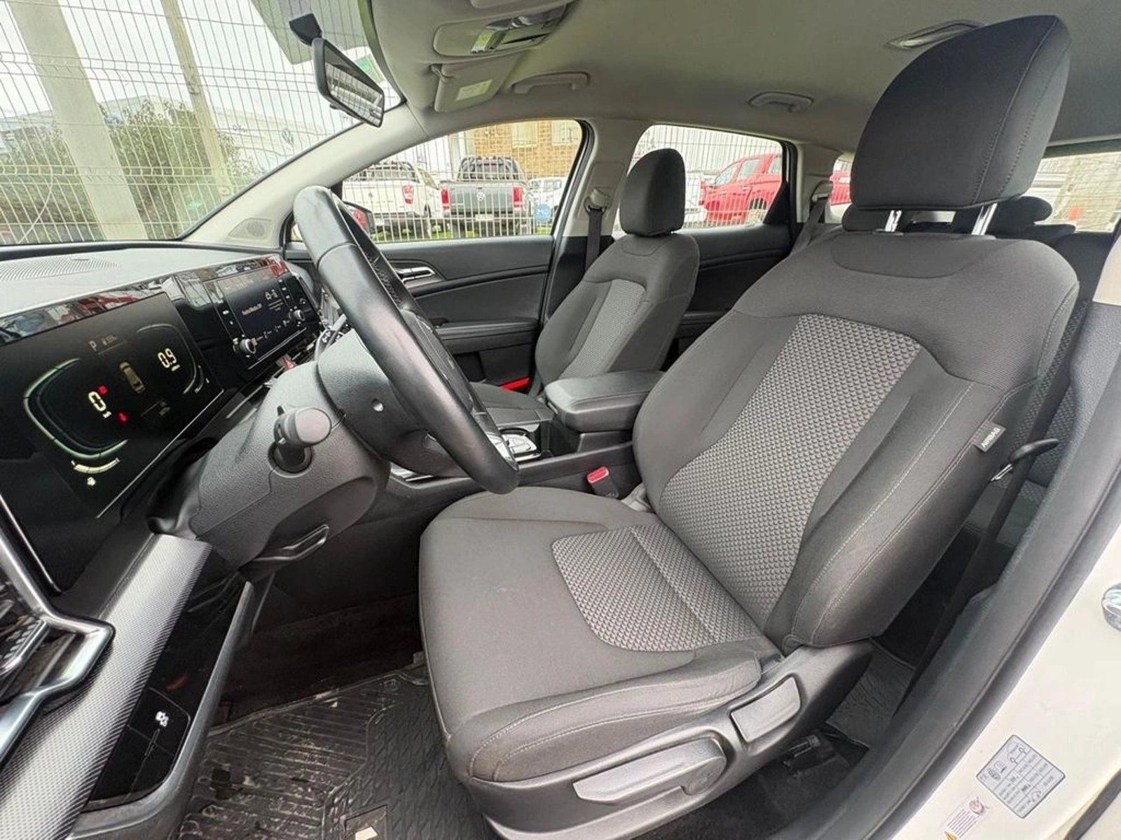 Kia SPORTAGE EX GDI 4X4 1.6 AUT 2025 - Imagen 8 de 12