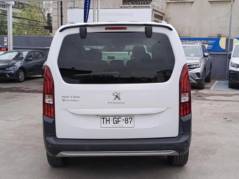 Peugeot RIFTER 1.5 ALLURE BLUEHDI AT 2024 - Imagen 8 de 20