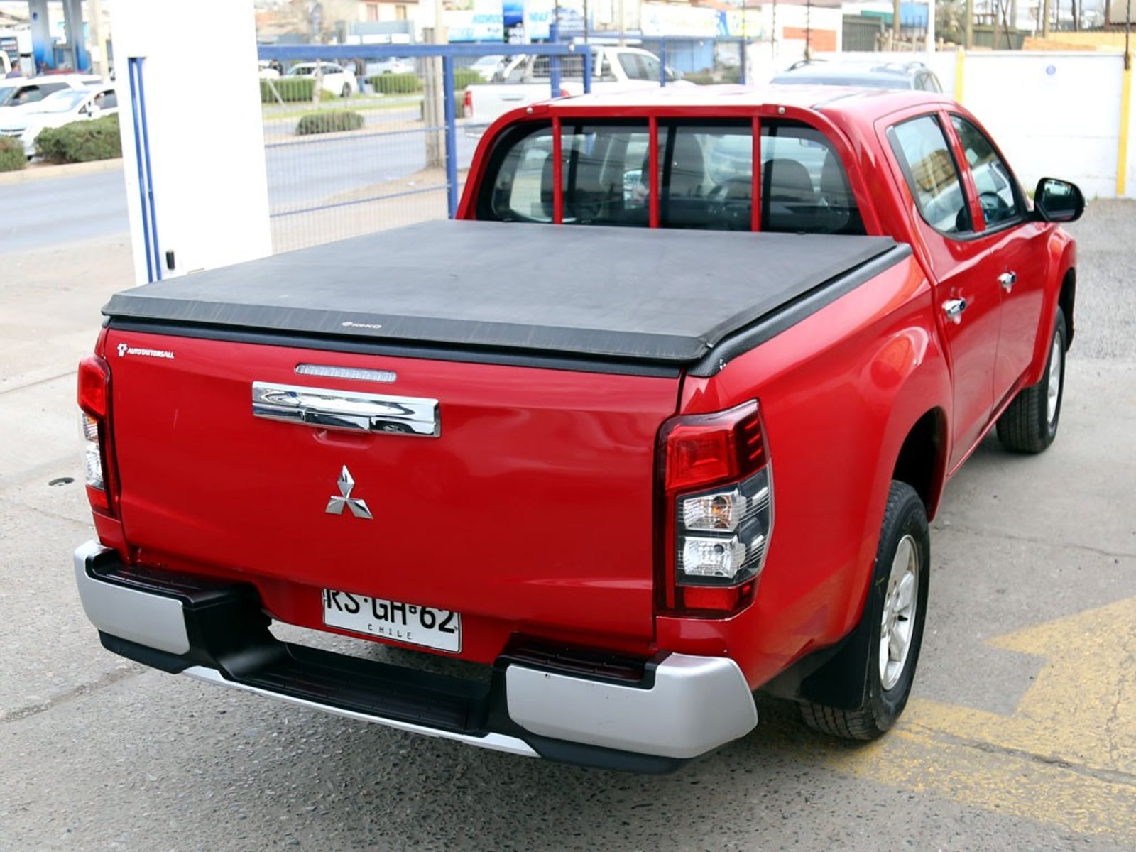 Mitsubishi L200 2.4 KATANA CR MT 4X2 DIESEL 2022 - Imagen 9 de 20