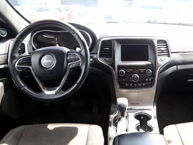 Jeep GRAND CHEROKEE 3.6 LAREDO 4X2 AT 5P 2020 - Imagen 14 de 20