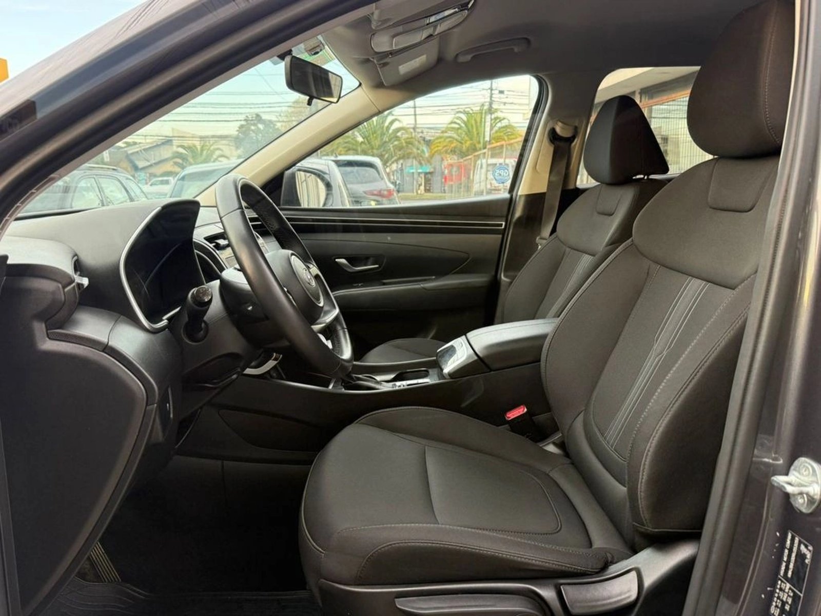 HYUNDAI TUCSON 2.0 4X4  AUT 2025 - Imagen 10 de 14