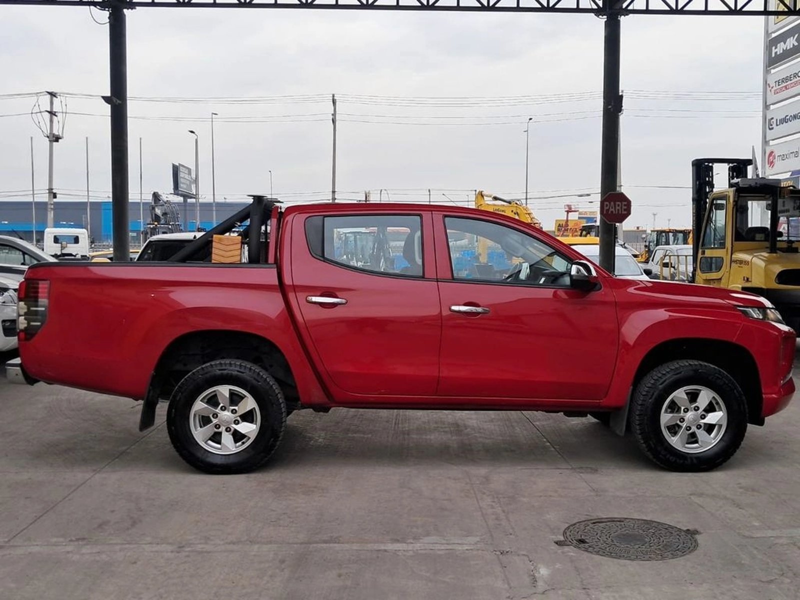 Mitsubishi L200 KATANA CRT 4X4 MT DIESEL 2022 - Foto 5 de 20
