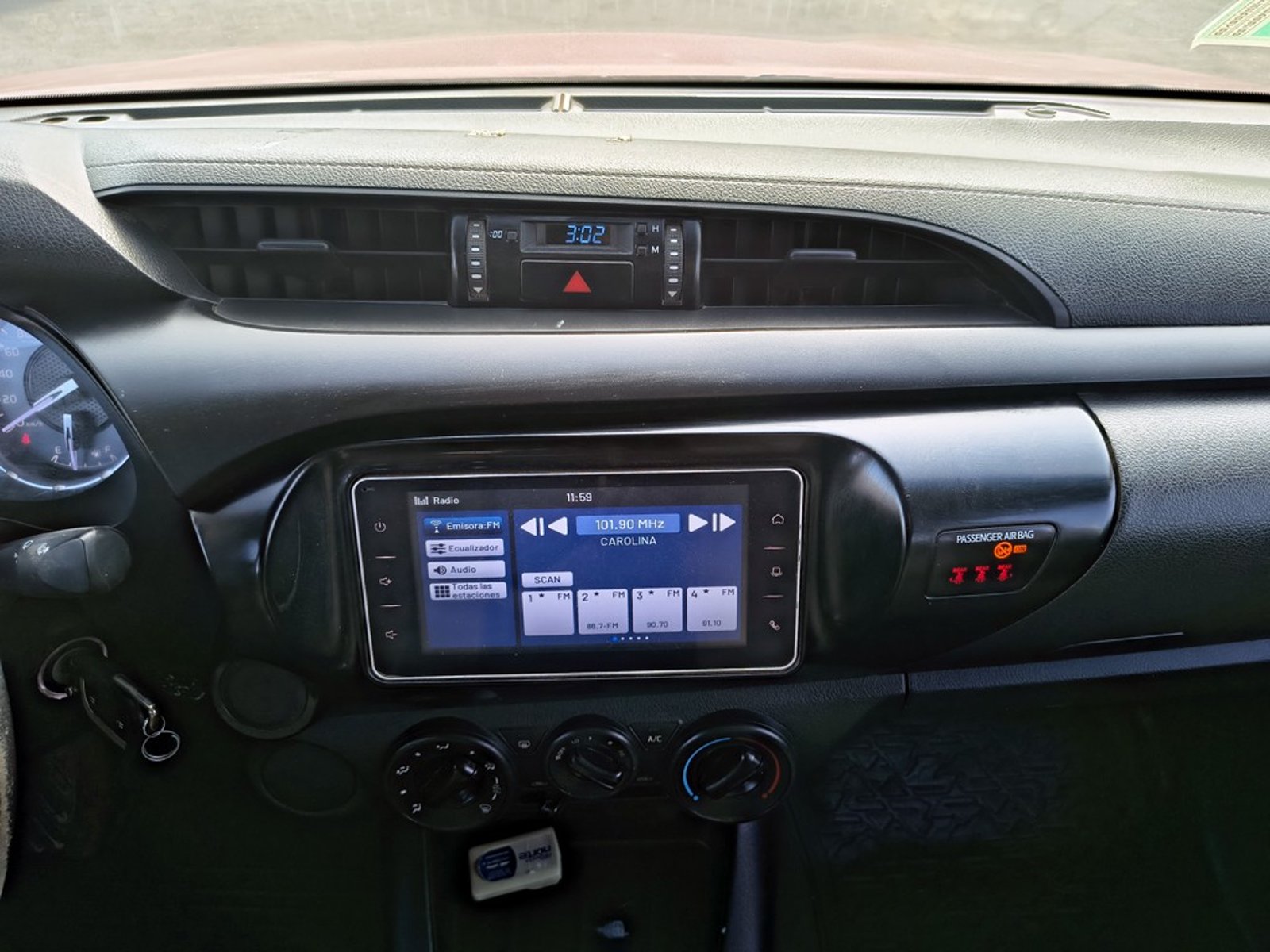 Toyota HILUX HILUX TSS 2.4 Diesel 4X2 T/M 2022 - Imagen 17 de 20