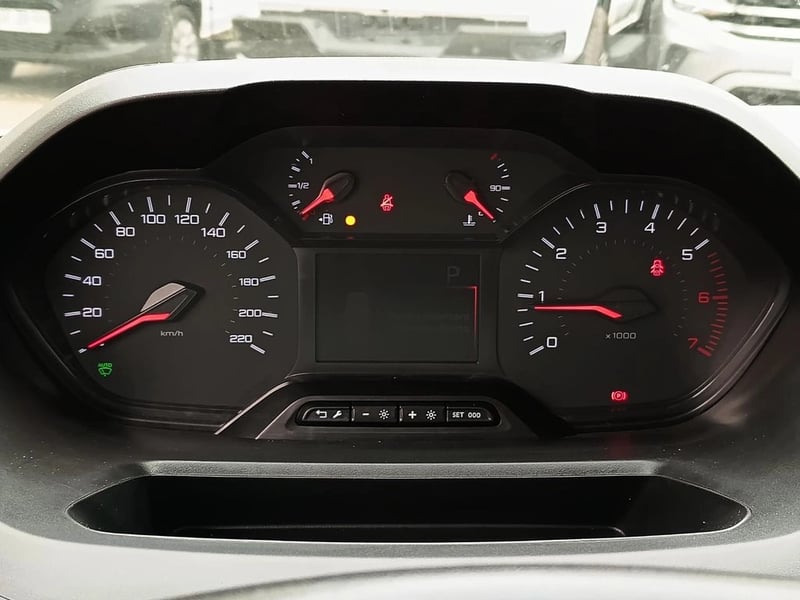 Peugeot RIFTER 1.5 ALLURE BLUEHDI AT 2024 - Imagen 20 de 20