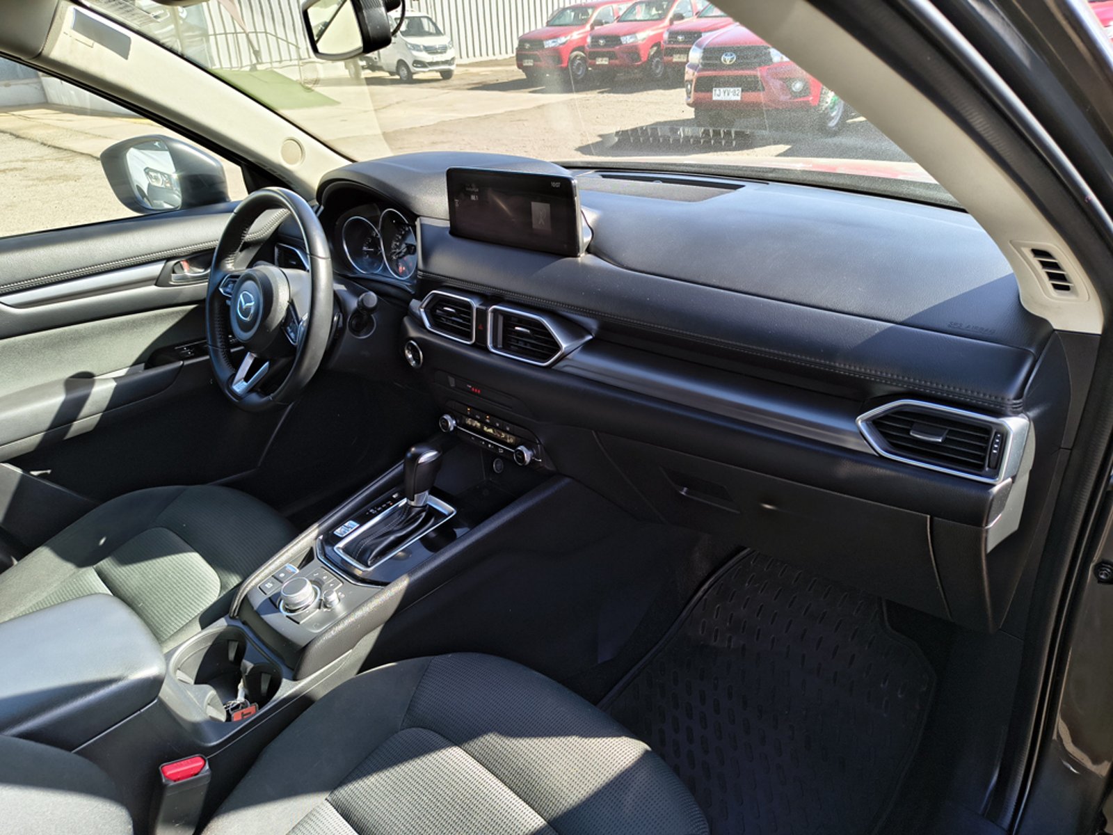 Mazda CX-5 2.0 Gasolina 4x4 T/A 2025 - Imagen 17 de 20