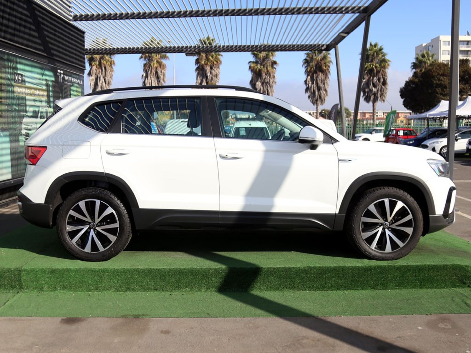 VOLKSWAGEN TAOS 1.4 TSI COMFORTLINE 4X2 AT 5P 2025 - Imagen 4 de 20