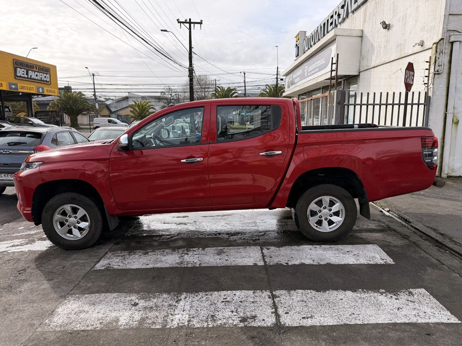 Mitsubishi L200 KATANA CRT 4X4 MT 2023 - Imagen 4 de 20