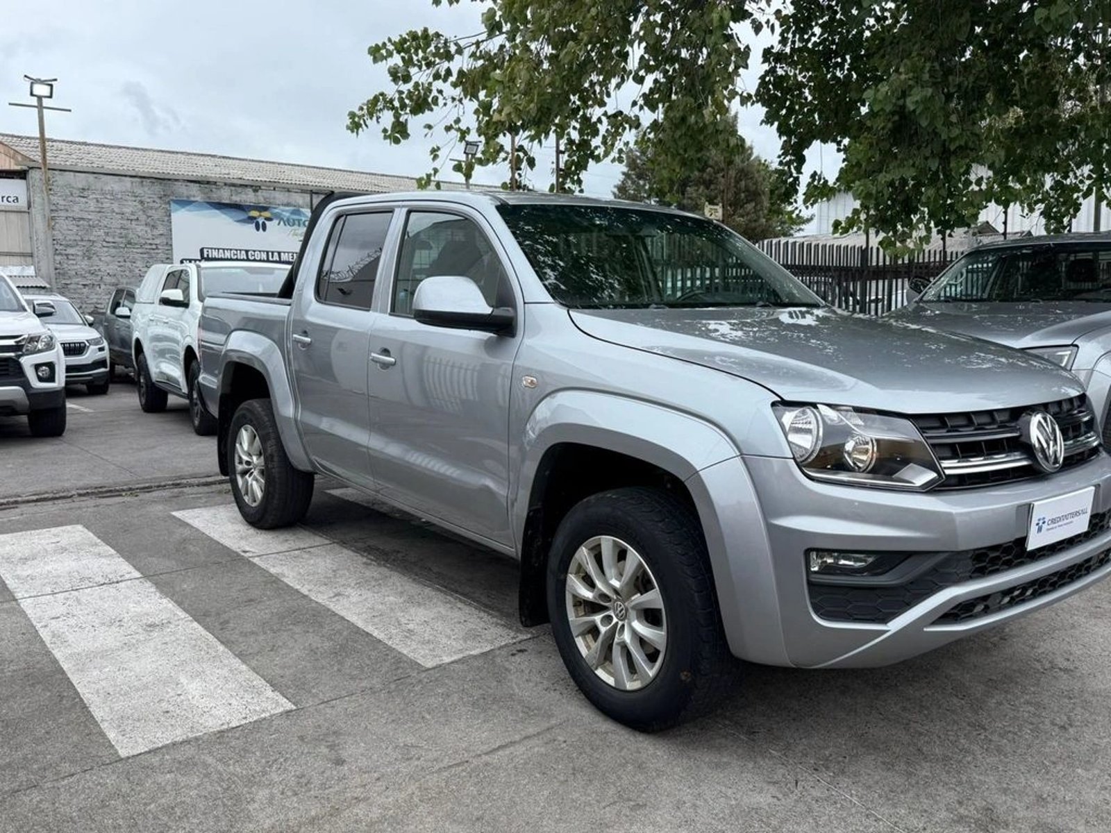 VOLKSWAGEN AMAROK 2.0 TRENDLINE 4X2 MT 2023 - Imagen 3 de 12