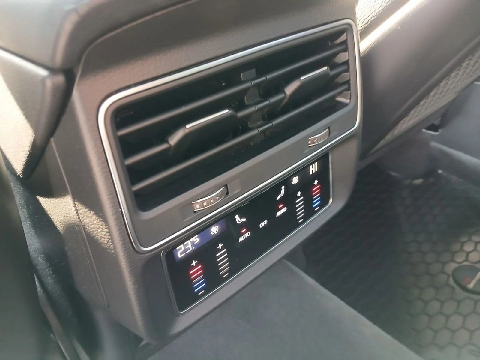 Audi Q7 Q7 55 TFSI Sport 2023 - Imagen 20 de 20