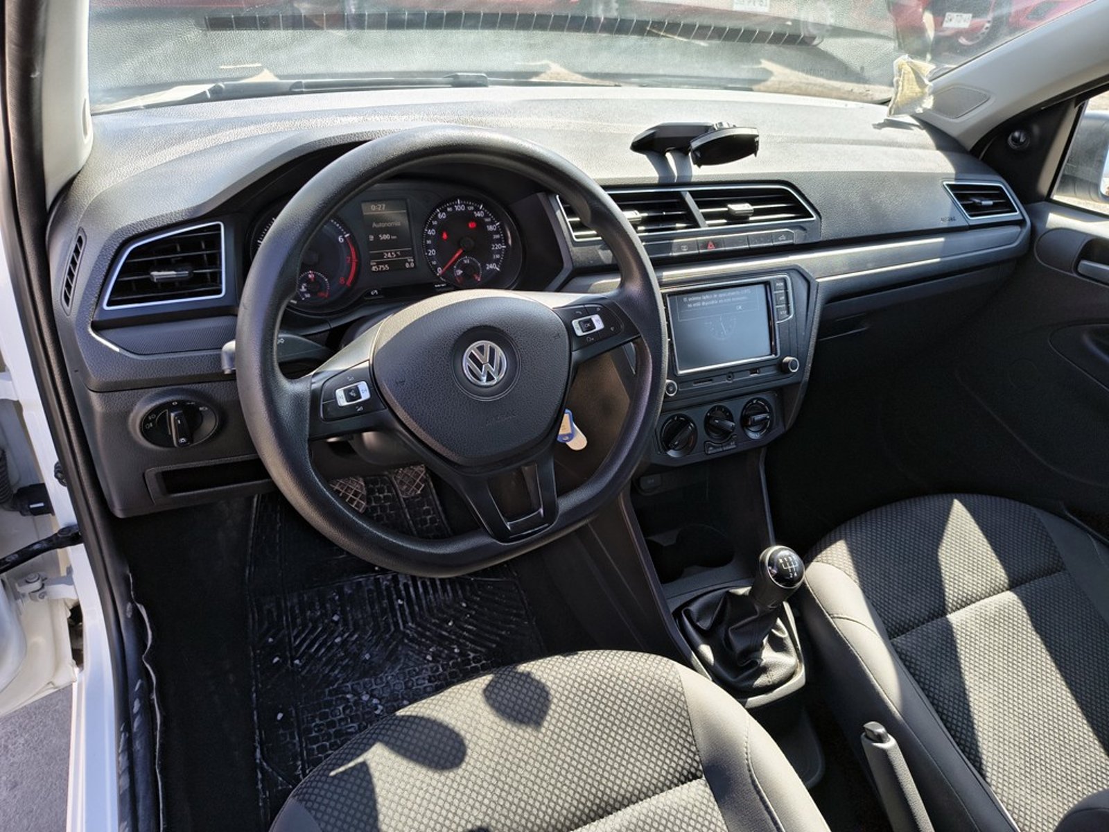 VOLKSWAGEN SAVEIRO 1.6 Gasolina 4x2 T/M 2022 - Imagen 10 de 18