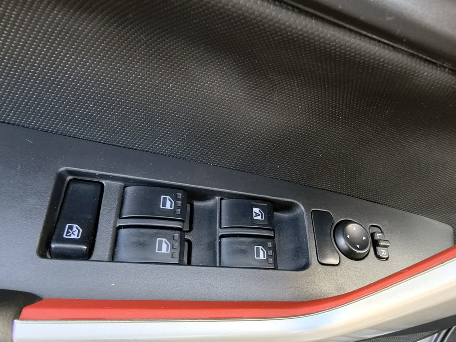 Toyota RAIZE 1.2 GASOLINA 4X2 T/A 2025 - Imagen 8 de 20
