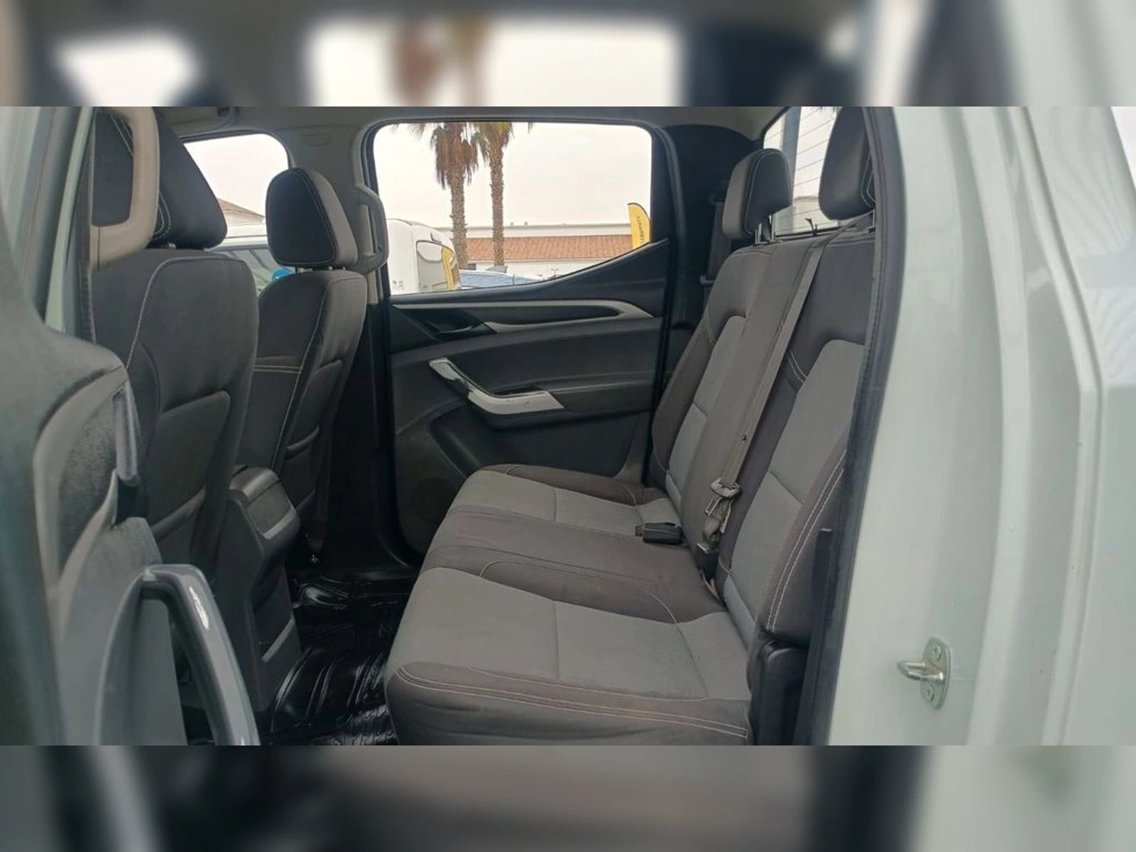 MAXUS T60 2.8 DX CS MT 4X2 DIESEL 2022 - Imagen 9 de 11