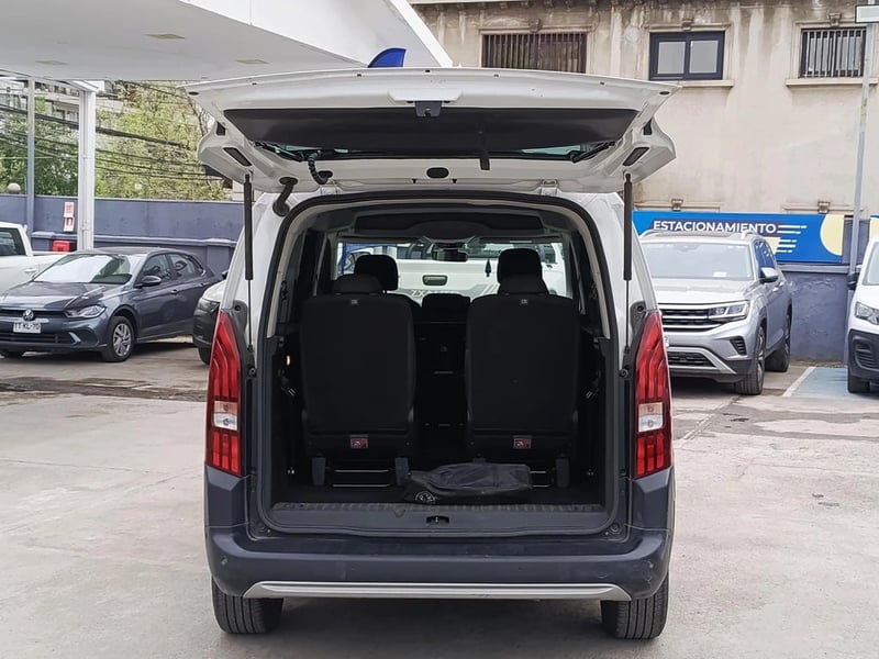 Peugeot RIFTER 1.5 ALLURE BLUEHDI AT 2024 - Imagen 9 de 20