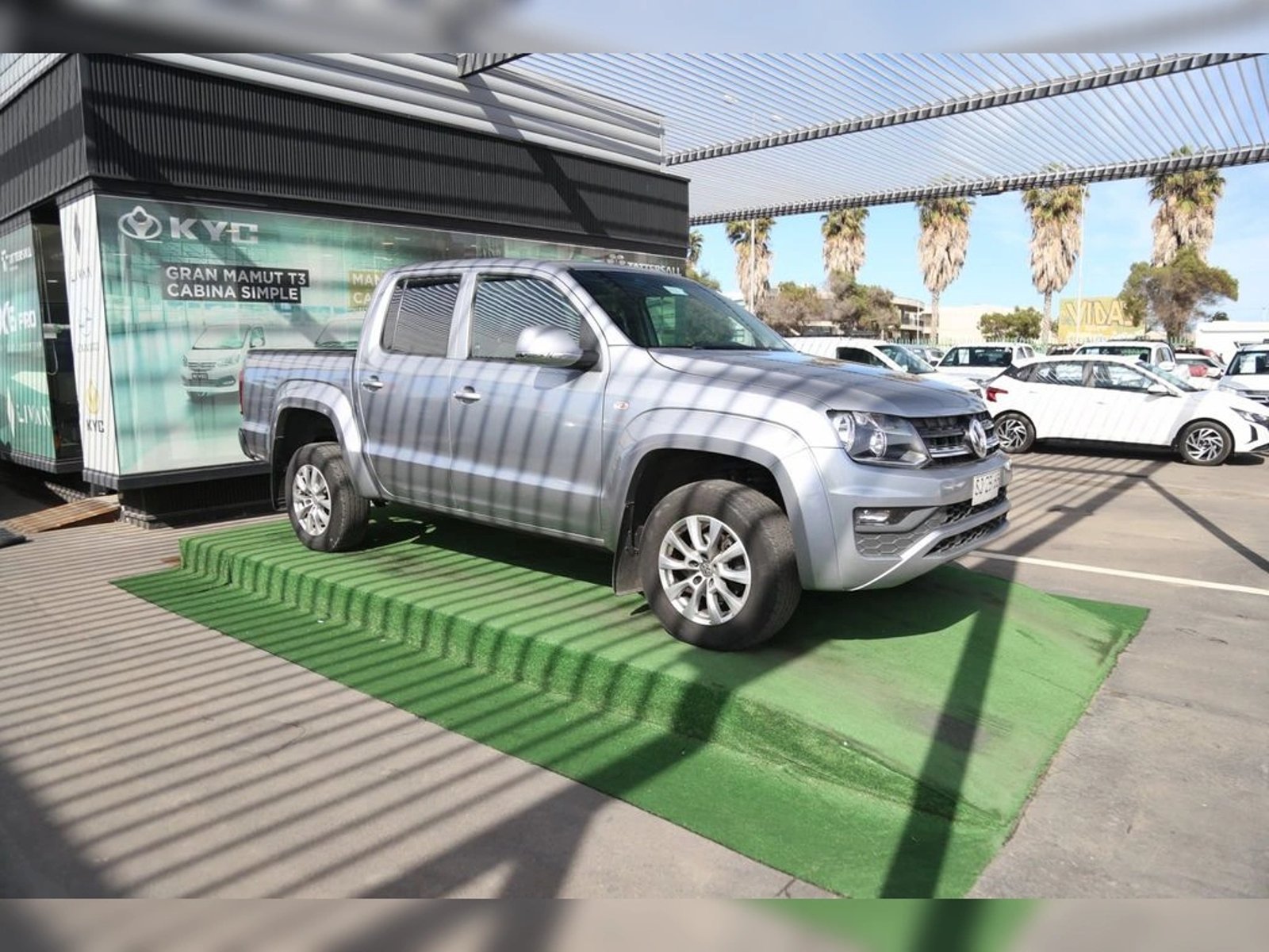 Volkswagen AMAROK 2.0 TREDLINE MT 4X4 DIESEL 2023 - Foto 3 de 20