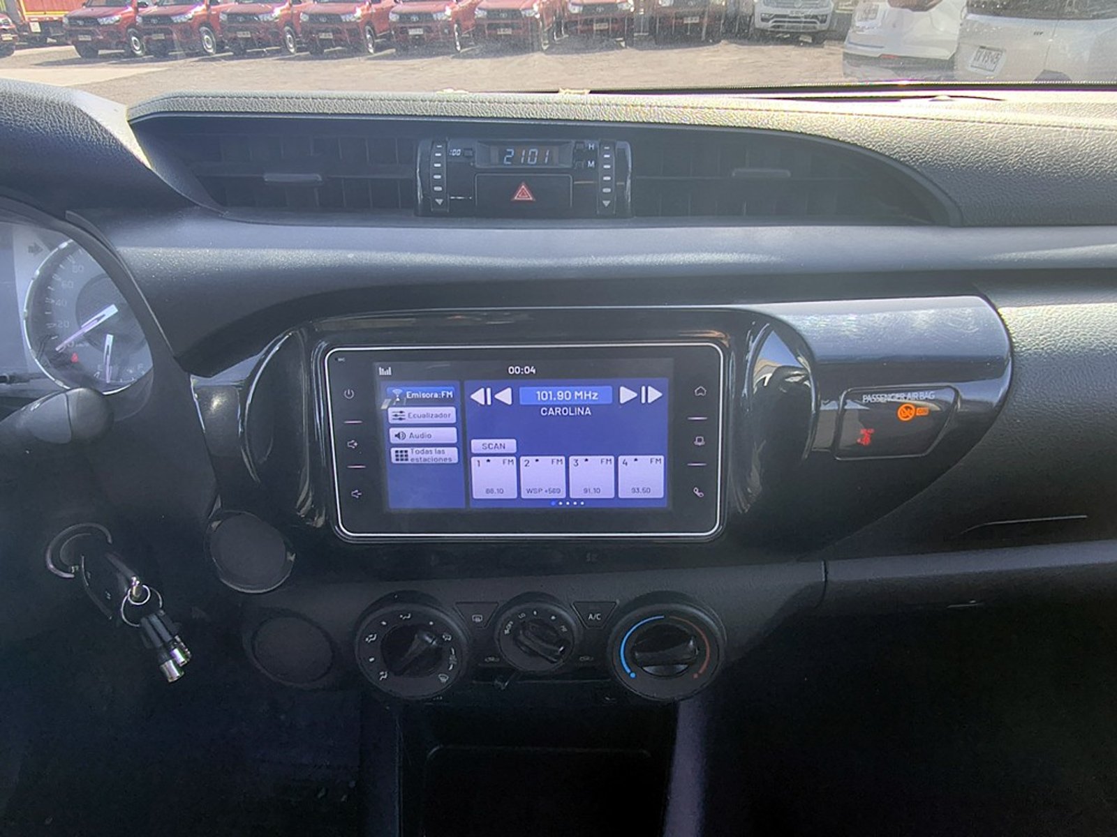 TOYOTA HILUX HILUX TSS 2.4 Diesel 4X2 T/M 2021 - Imagen 17 de 20