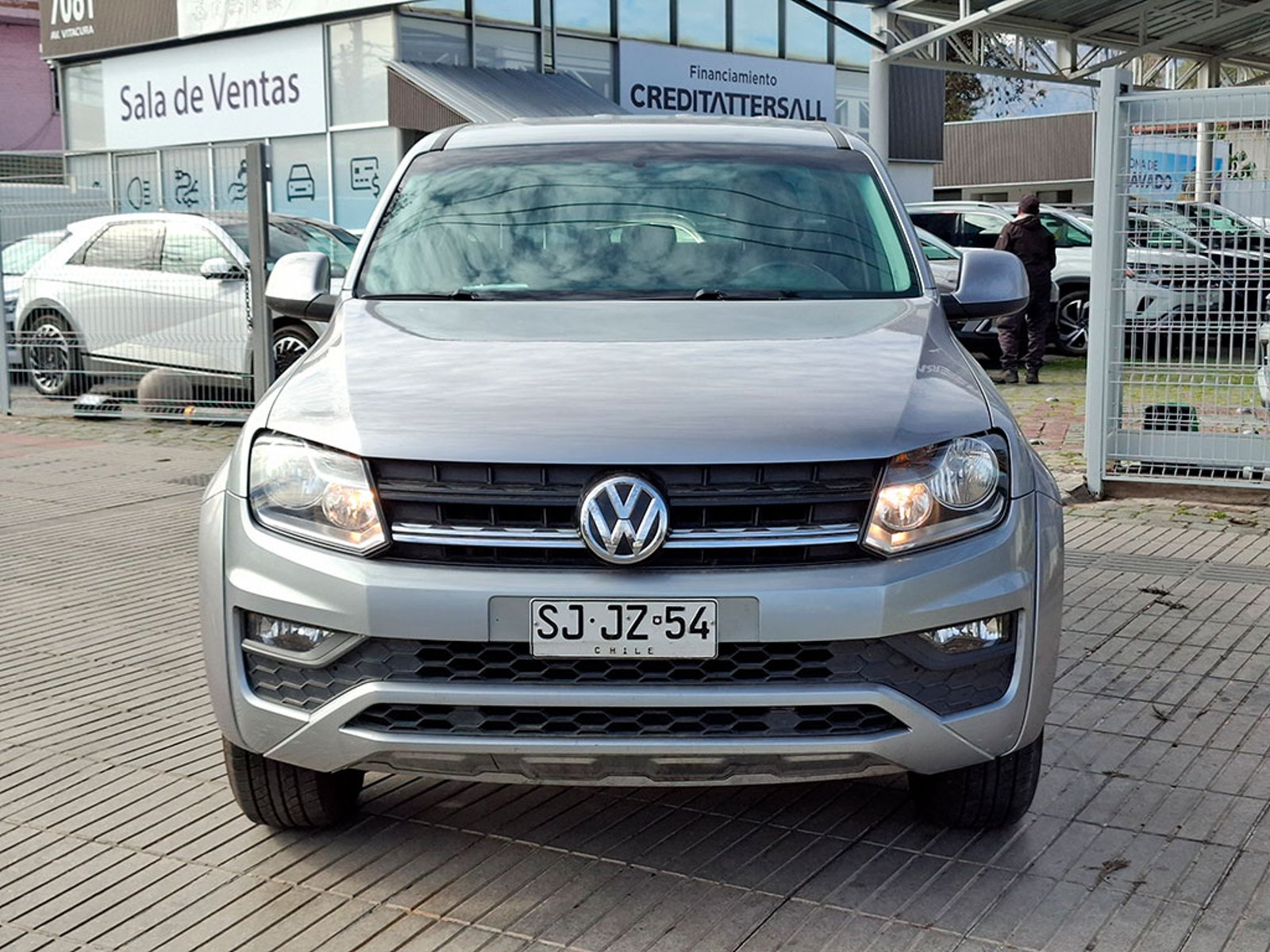 Volkswagen AMAROK 2.0 Confortline 4X2 MT 2023 - Foto 2 de 20