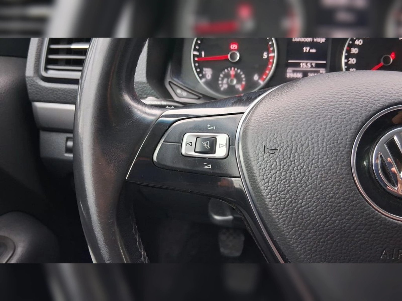VOLKSWAGEN AMAROK 2.0 4MOTION MT 4X4 DIESEL 2023 - Imagen 11 de 19