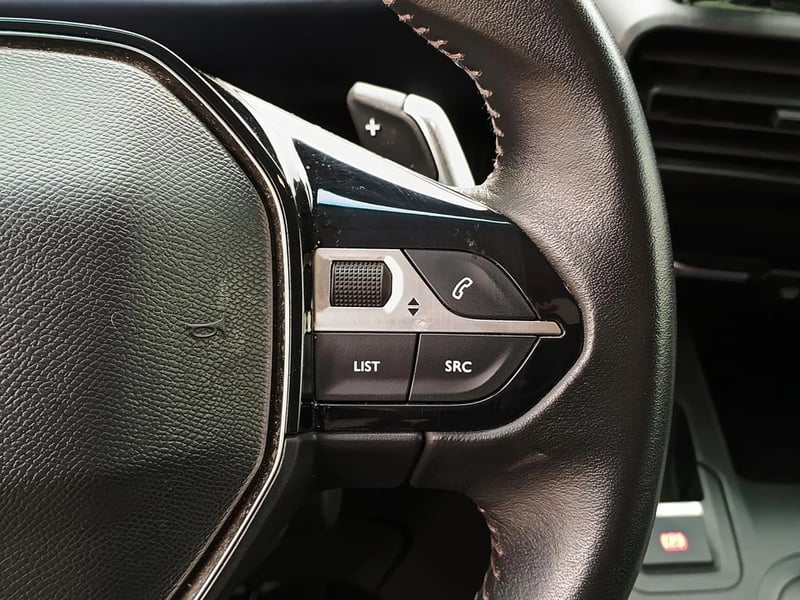 Peugeot RIFTER 1.5 ALLURE BLUEHDI AT 2024 - Imagen 19 de 20