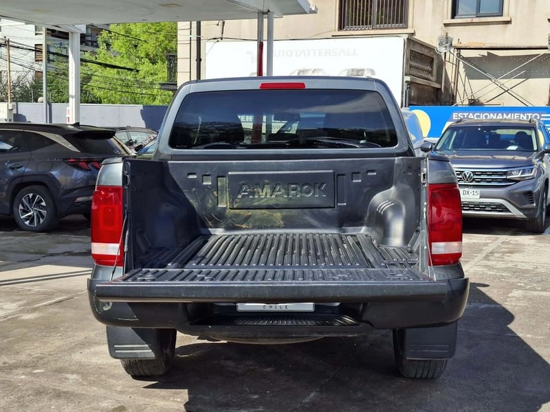 Volkswagen AMAROK TREDLINE 2.0 MT 4X2 2023 - Imagen 9 de 20