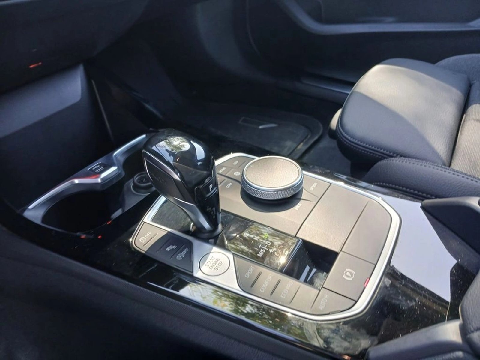 BMW 118 i 1.5 2021 - Imagen 19 de 20
