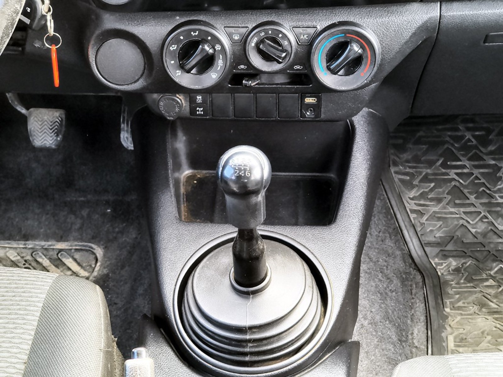 Toyota HILUX TSS 2.4 Diesel 4X2 T/M 2021 - Imagen 18 de 20