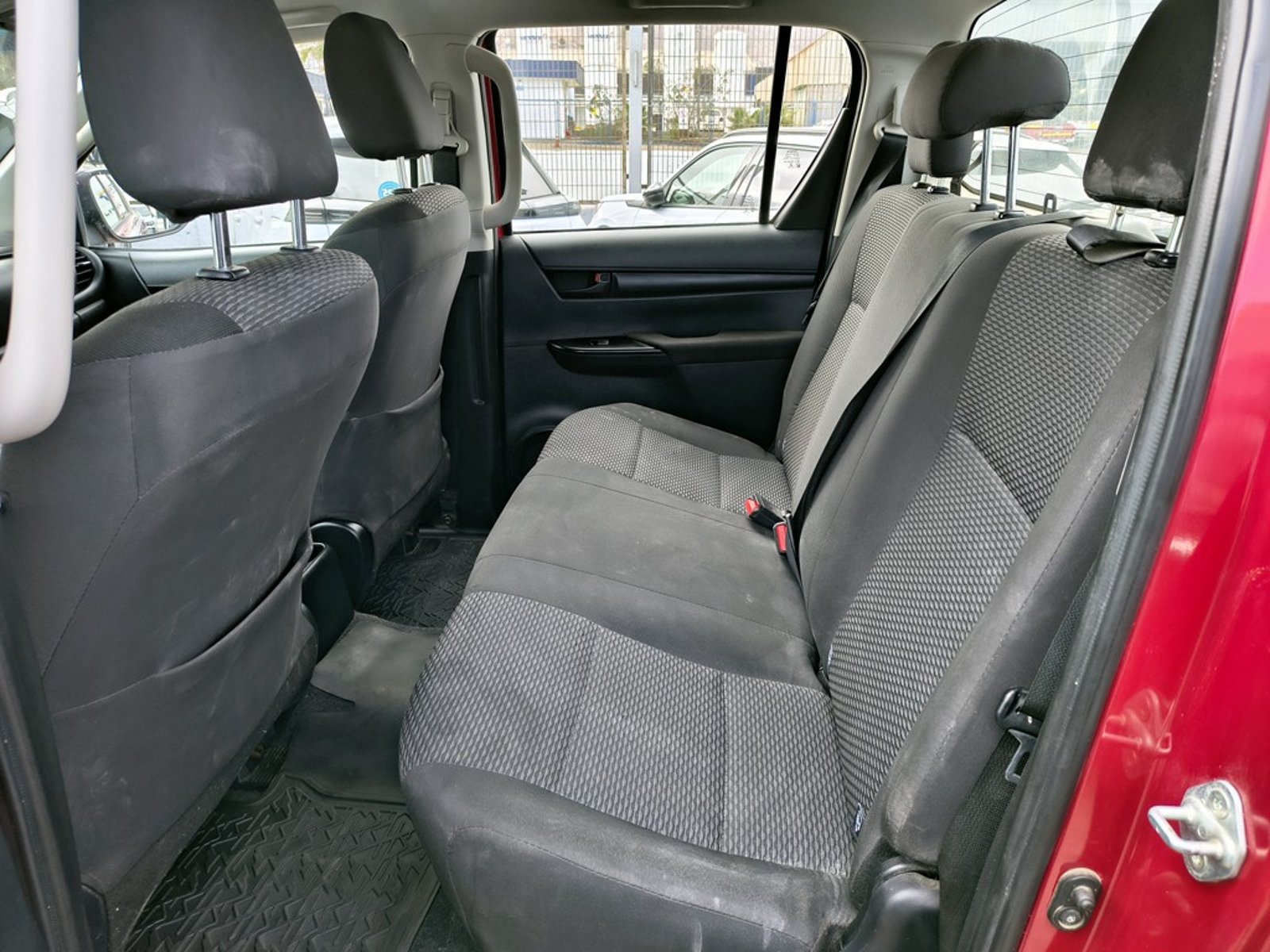 TOYOTA HILUX HILUX TSS 2.4 Diesel 4X2 T/M 2021 - Imagen 17 de 20