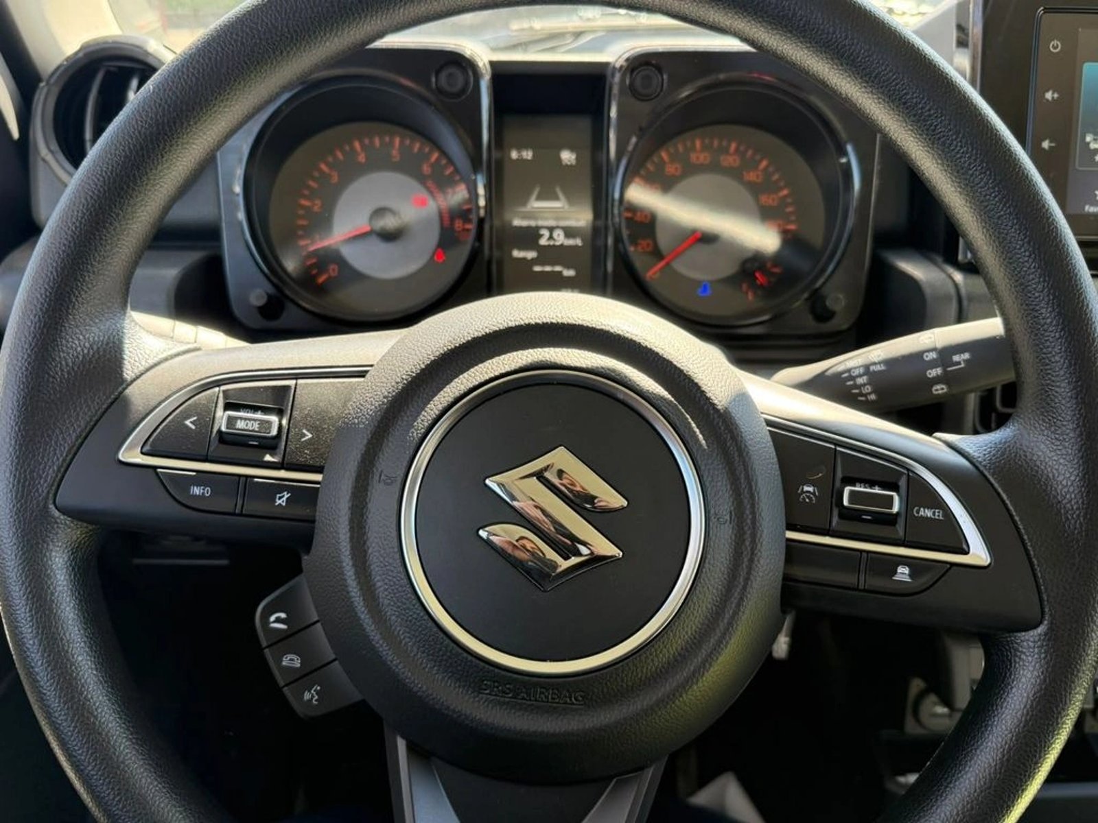 Suzuki JIMNY GL WINCHE MT 4X4 PRECIO+ IVA 2026 - Imagen 13 de 15