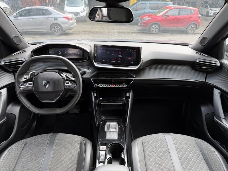 Peugeot 2008 1.5 ALLURE PACK  DIESEL AT 2025 - Imagen 20 de 20