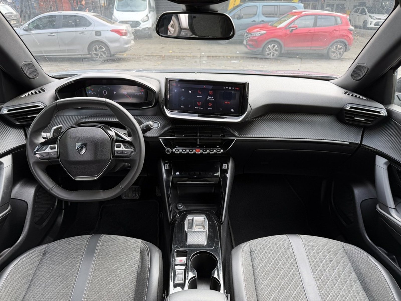 Peugeot 2008 1.5 ALLURE PACK  DIESEL AT 2025 - Imagen 20 de 20