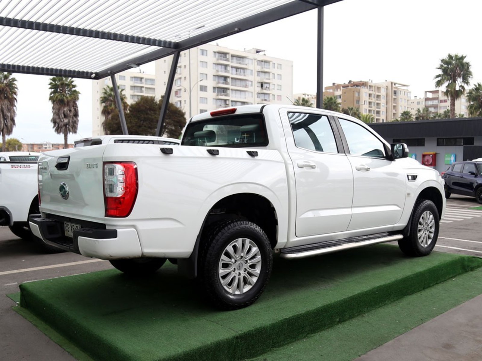 ZX Auto TERRALORD 2.5 LUX PLUS AT 4X4 DIESEL 2022 - Foto 5 de 19