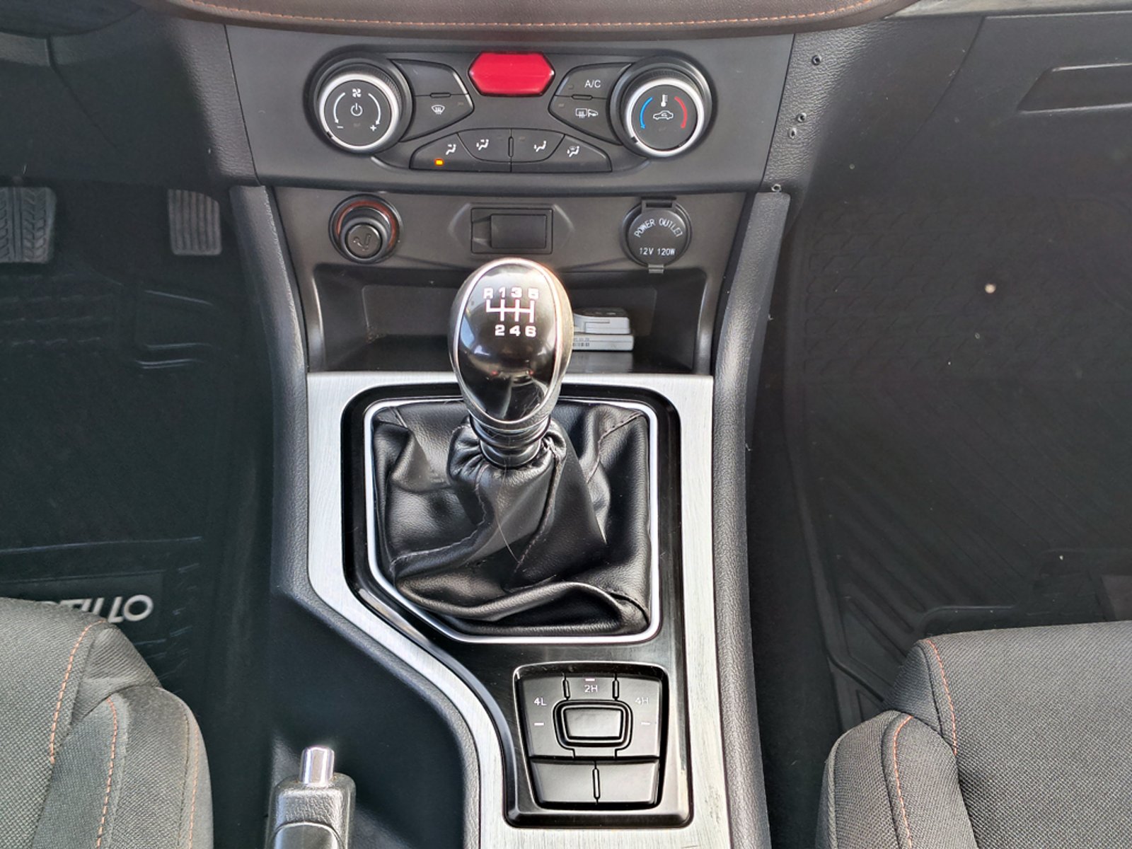 ZX Auto TERRALORD 2.5 Diesel 4x4 T/M 2023 - Imagen 16 de 19