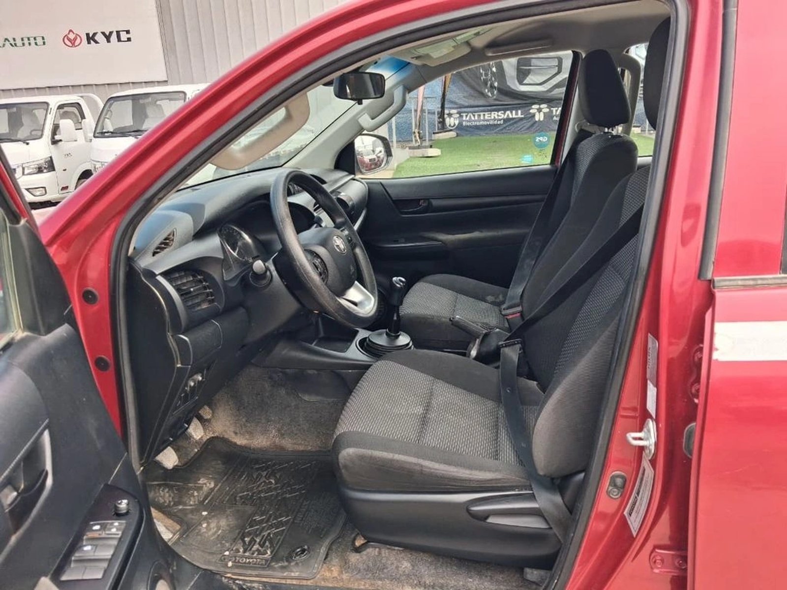 TOYOTA HILUX HILUX TSS 2.4 Diesel 4X2 T/M 2021 - Imagen 10 de 15