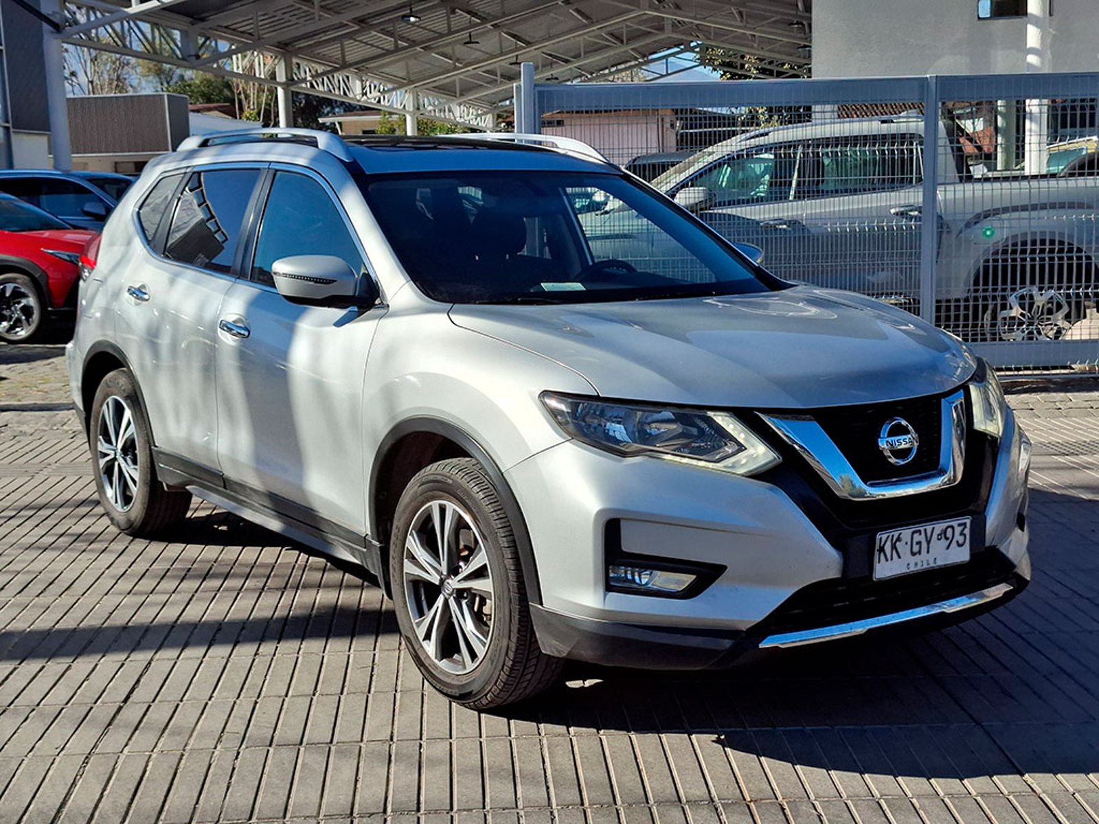 Nissan X-TRAIL Xtrail 2.5 AT Sense 2018 - Imagen 3 de 20
