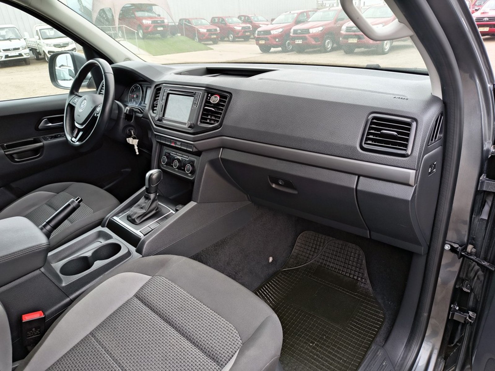 Volkswagen AMAROK 2.0 TRENDLINE 2022 - Imagen 18 de 20