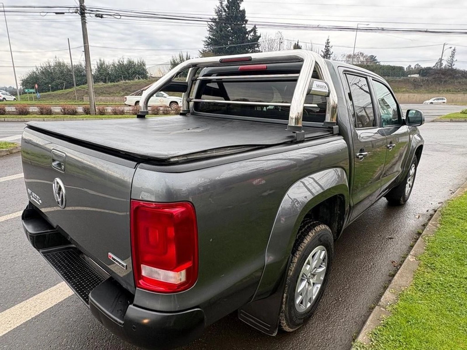 Volkswagen AMAROK COMFORTLINE 4X4 AUT. 2022 - Foto 4 de 11