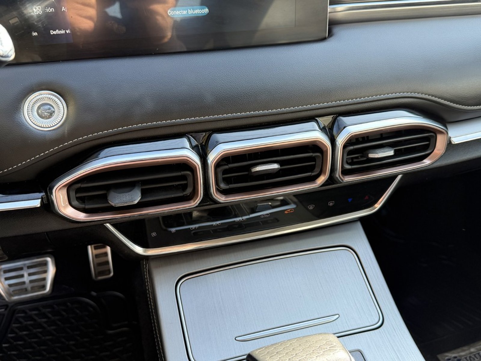 JETOUR X70 PLUS 1.5 GL AT 2024 - Imagen 16 de 20