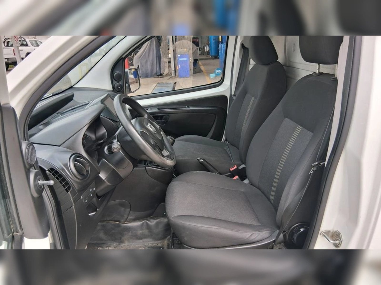 RAM V700 City DIESEL 1.2 MT 2022 - Imagen 14 de 16