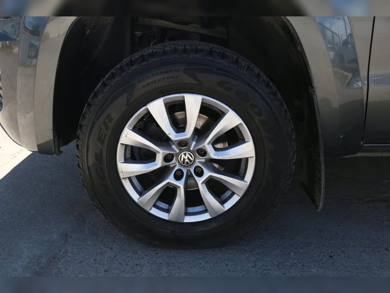 Volkswagen AMAROK 2.0 COMFORTLINE DIESEL 4MOTION 4X4 DOB. CAB. AT 4P 2023 - Imagen 10 de 20