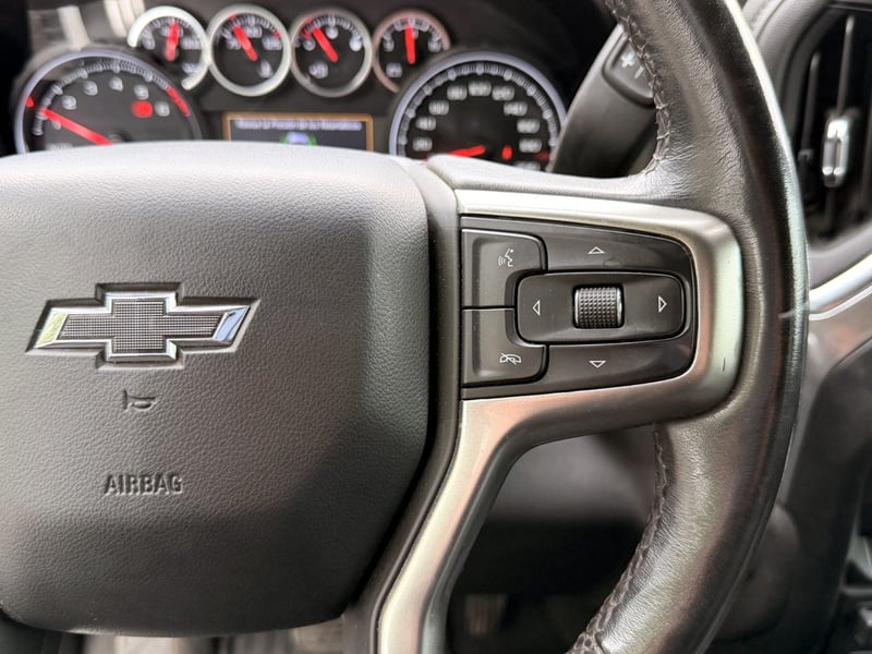 Chevrolet SILVERADO LTZ AT 4X4 2022 - Imagen 19 de 20