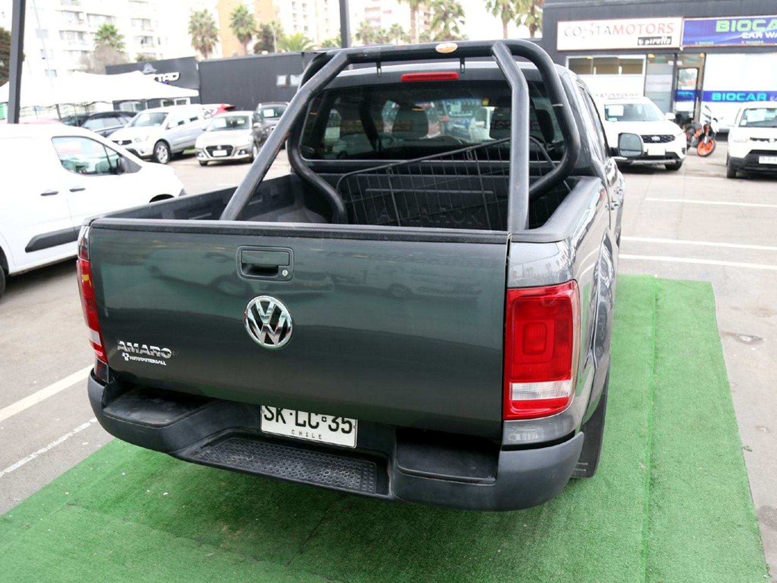 VOLKSWAGEN AMAROK TRENDLINE 4X2 2.0 MT 2023 - Imagen 8 de 20