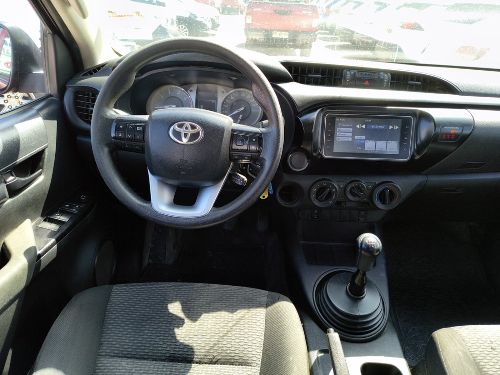 Toyota HILUX TSS 2.4 Diesel 4X2 T/M 2022 - Imagen 12 de 20
