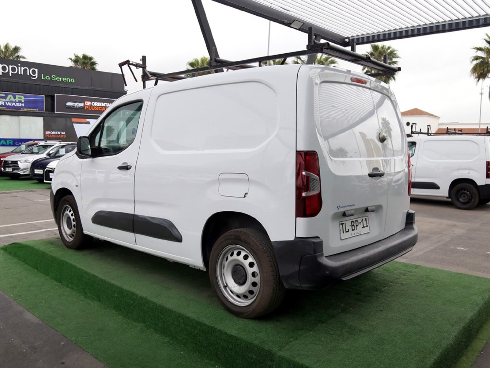 Citroën BERLINGO BLUEHDI 1.5 2024 - Imagen 10 de 20